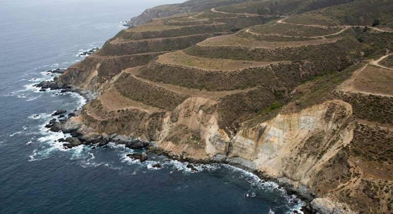 Evolución costera Isla Santa María terremoto Maule